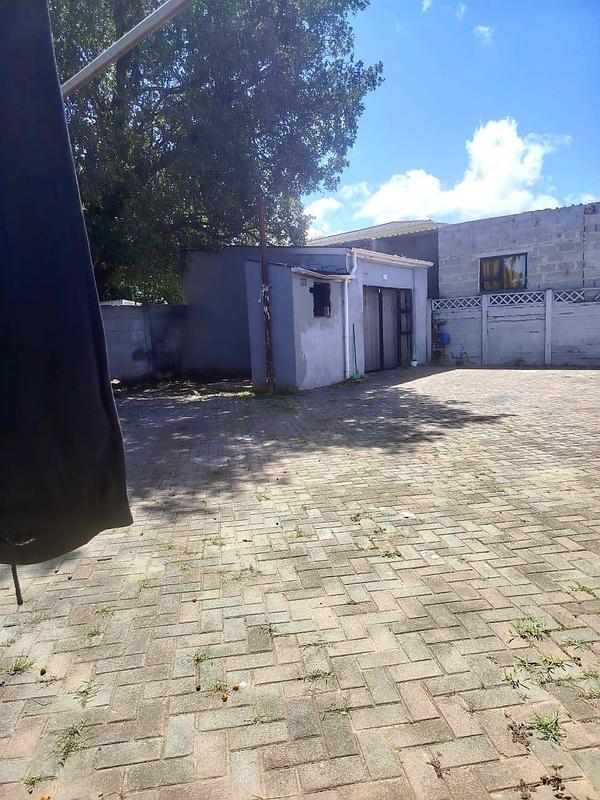 Commercial Property for Sale in Southernwood Eastern Cape